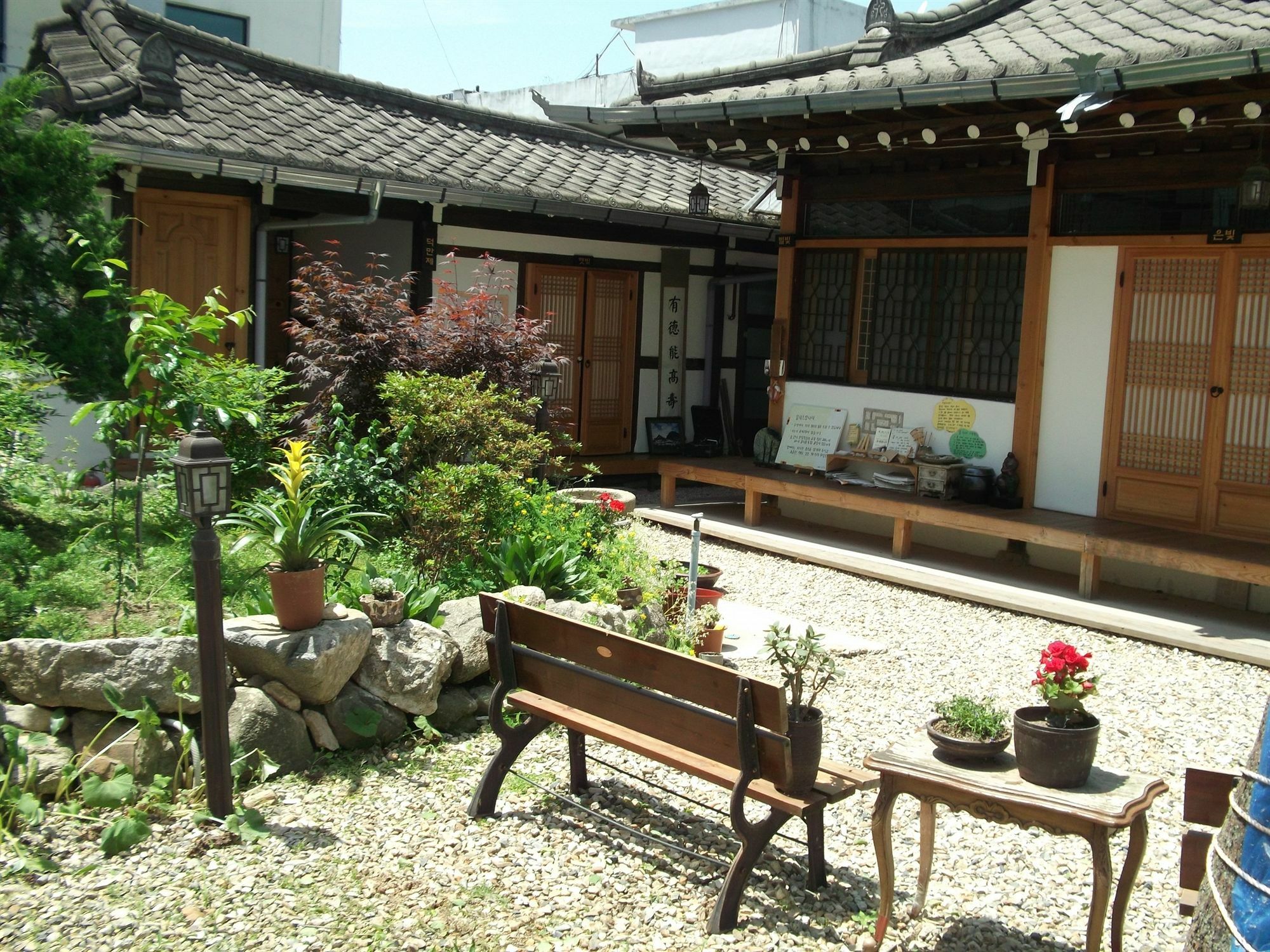 Dukmanjae Hotel Jeonju Exterior photo
